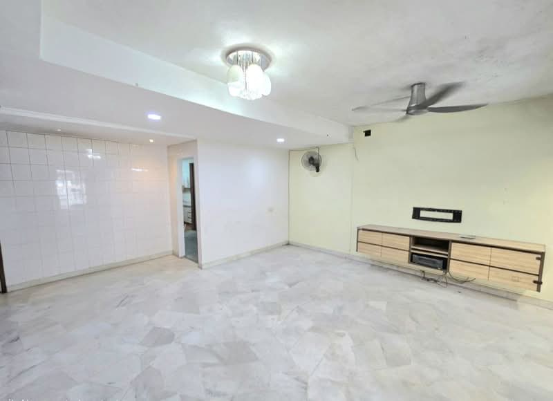 2-storey Terraced House for Sale in Bandar Sunway (Sunway) - Wind Mah - Living Room - PropertyGuru.com.my