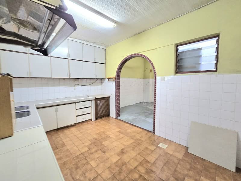 2-storey Terraced House for Sale in Bandar Sunway (Sunway) - Wind Mah - Kitchen - PropertyGuru.com.my