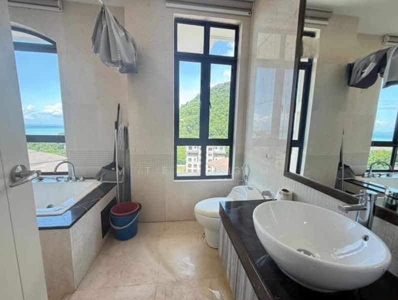 Bungalow for Rent in Batu Ferringhi (Penang) - TED NG - Bathroom - PropertyGuru.com.my