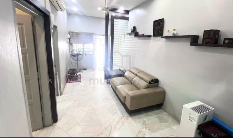 Rumah Teres 1 Tingkat untuk Dijual di Taman Canning (Ipoh) - Ainsley Thong - Living Room - PropertyGuru.com.my