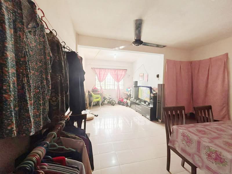 Flat for Sale at Flat Tasek 64 - Kim . - Living Room - PropertyGuru.com.my