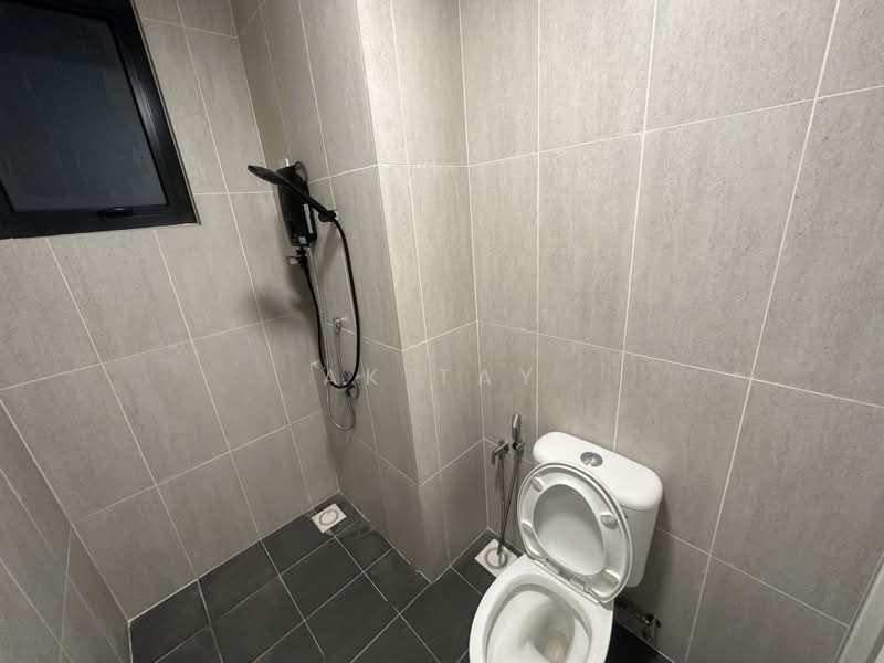 Servis Apartment untuk Disewa di MKH Boulevard II - AK TAY - Bathroom - PropertyGuru.com.my