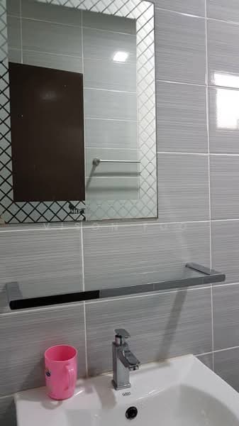 Service Residence for Rent at Sky Oasis Residence (Pangsapuri Oasis 1) - Vison Foo - Bathroom - PropertyGuru.com.my