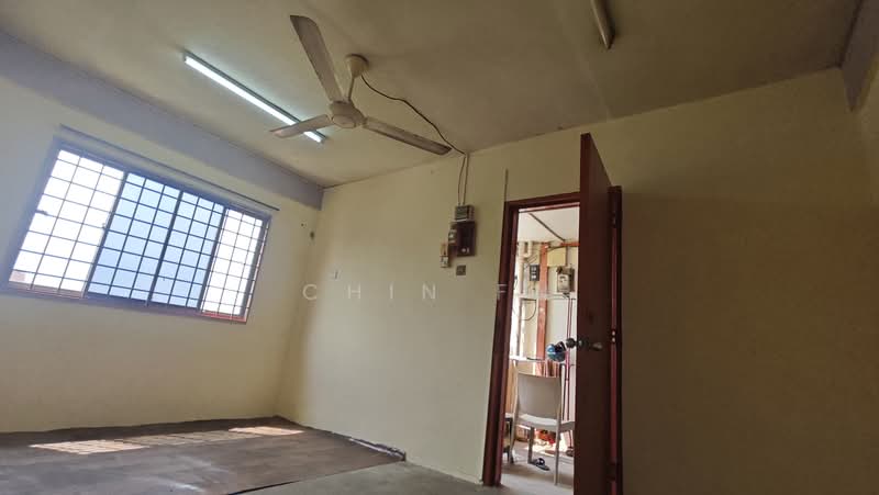 Rumah Flat untuk Dijual di Rumah Pangsa Batu Berendam - CHIN FN - Interior - PropertyGuru.com.my