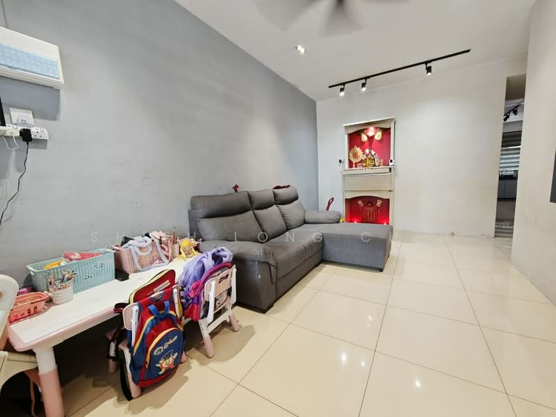 1-storey Terraced House for Sale in Taman Universiti (Skudai) - Shieh Long Chen - Living Room - PropertyGuru.com.my