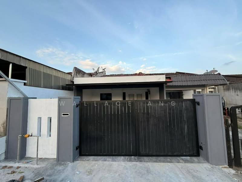 1-storey Terraced House for Sale in Taman Universiti (Skudai) - Wallace Ang - Exterior - PropertyGuru.com.my