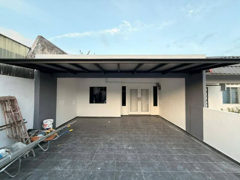 1-storey Terraced House for Sale in Taman Universiti (Skudai) - Wallace Ang - Exterior - PropertyGuru.com.my
