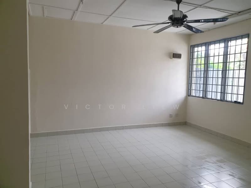 Rumah Teres 1.5 Tingkat untuk Dijual di Seksyen 7 (Kota Damansara) - Victor Liew - Living Room - PropertyGuru.com.my