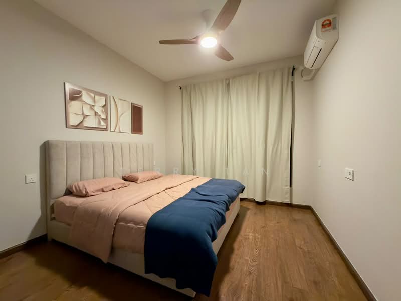 Service Residence for Sale at Country Garden Central Park - Terry Tan - Bedroom - PropertyGuru.com.my