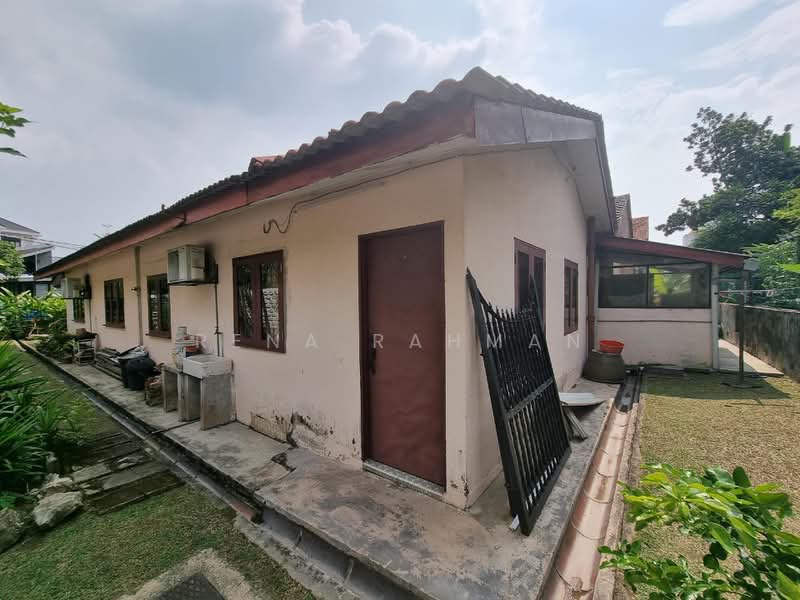 Rumah Banglo untuk Dijual di Kampung Tunku (Petaling Jaya) - Rena Rahman - Exterior - PropertyGuru.com.my