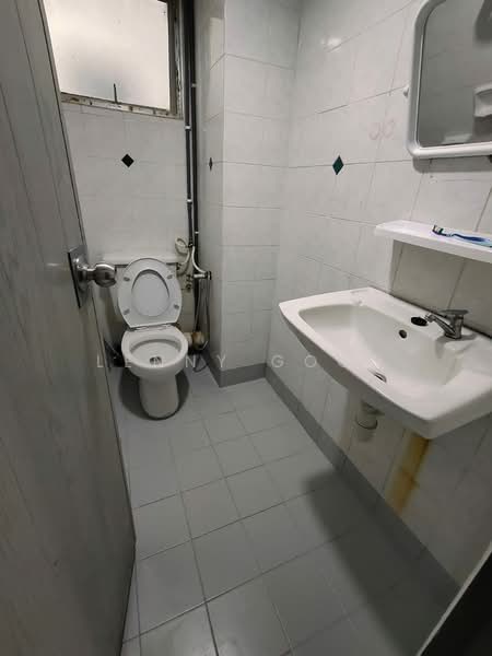 Condominium for Rent at N-Park Condominium - Lenny Goon - Bathroom - PropertyGuru.com.my