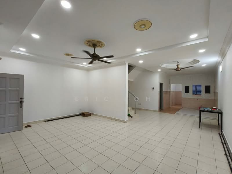 Rumah Teres 2 Tingkat untuk Disewa di Bandar Indahpura (Kulai) - Eric Loh - Living Room - PropertyGuru.com.my