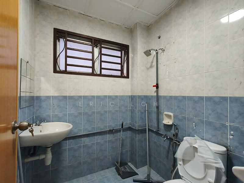Rumah Teres 2 Tingkat untuk Disewa di Bandar Indahpura (Kulai) - Eric Loh - Bathroom - PropertyGuru.com.my