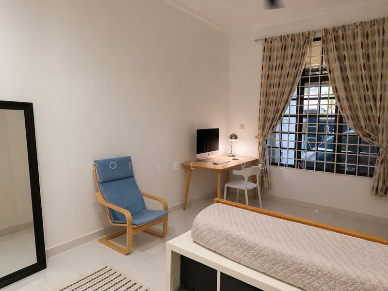 1-storey Terraced House for Rent in Taman Molek (Johor Bahru) - Pooi Leen Voon - Bedroom - PropertyGuru.com.my