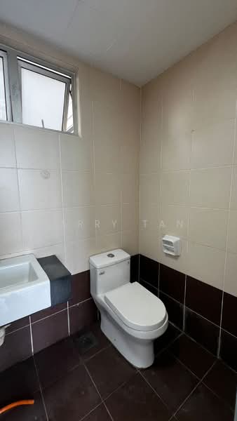Service Residence for Sale at One Sentral Serviced Residence - Terry Tan - Bathroom - PropertyGuru.com.my