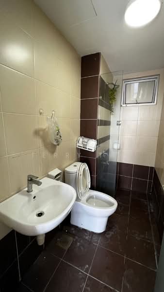 Service Residence for Sale at One Sentral Serviced Residence - Terry Tan - Bathroom - PropertyGuru.com.my
