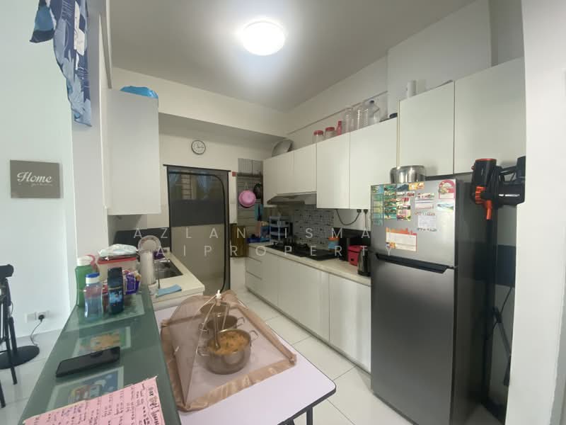 Apartment for Sale at The Twin Residences - Azlan Ismail aiproperty - Kitchen - PropertyGuru.com.my