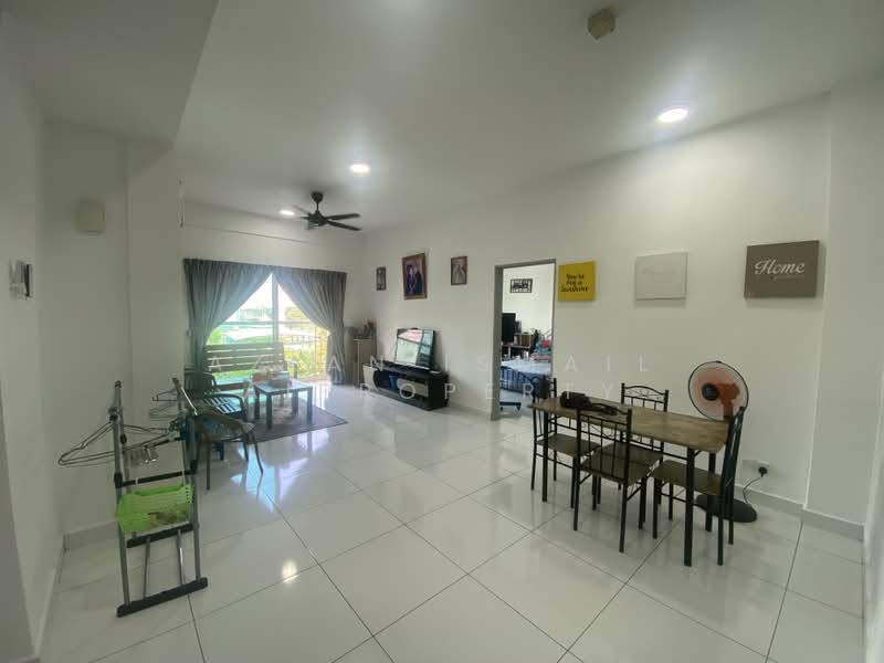 Apartment for Sale at The Twin Residences - Azlan Ismail aiproperty - Living Room - PropertyGuru.com.my