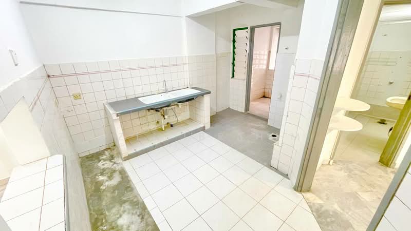 Kondominium untuk Dijual di The Palladium - Azli Ibrahim - Kitchen - PropertyGuru.com.my