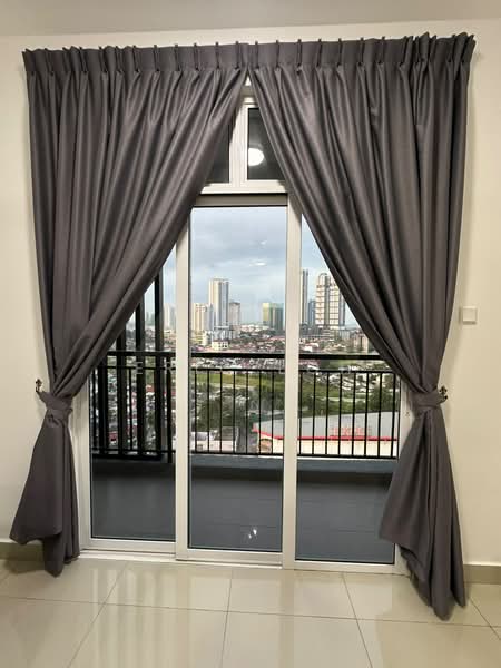 Servis Apartment untuk Disewa di TRELLIS RESIDENCES - Eric Loh - Balcony - PropertyGuru.com.my