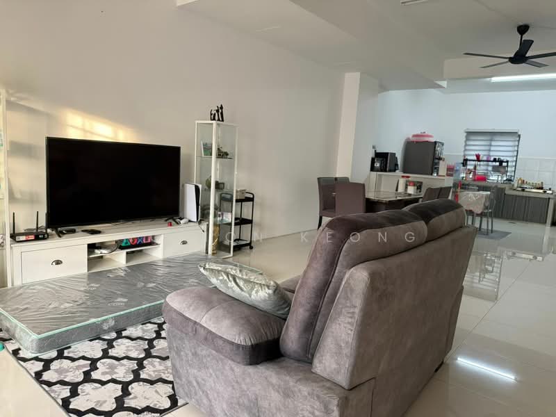 Rumah Teres 2 Tingkat untuk Dijual di Dengkil (Selangor) - Ng Hon Keong - Living Room - PropertyGuru.com.my