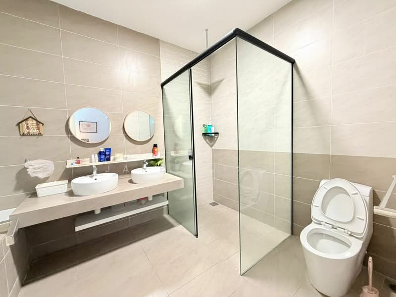 Semi-Detached House for Sale in Cyberjaya (Selangor) - Jared Wong - Bathroom - PropertyGuru.com.my
