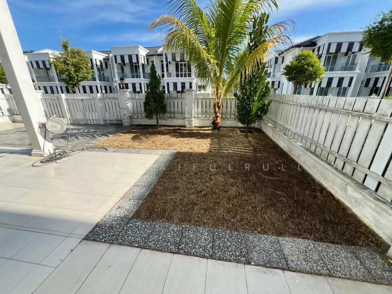 Rumah Teres 2 Tingkat untuk Dijual di Eco Majestic (Semenyih) - Aizat Saifulrullah - Exterior - PropertyGuru.com.my
