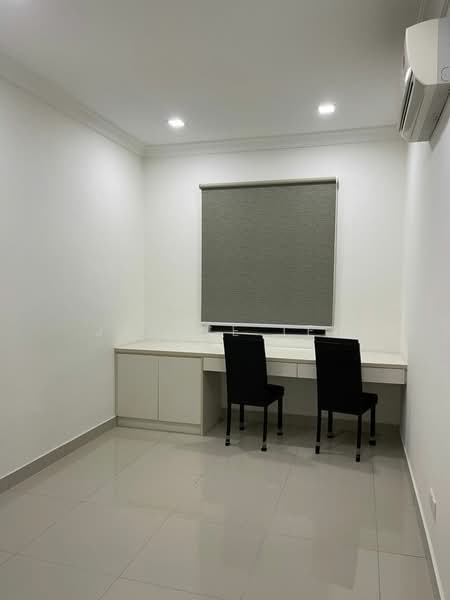 Servis Apartment untuk Dijual di Pearl Suria - Janice Teh - Study Area - PropertyGuru.com.my