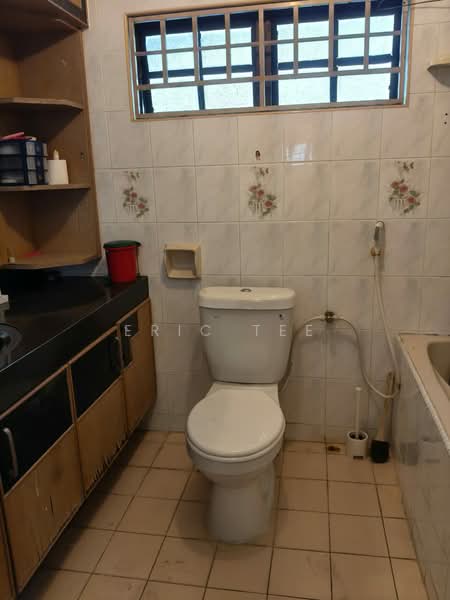 Rumah Teres 2 Tingkat untuk Disewa di Bandar Seri Alam (Masai) - Eric Tee - Bathroom - PropertyGuru.com.my