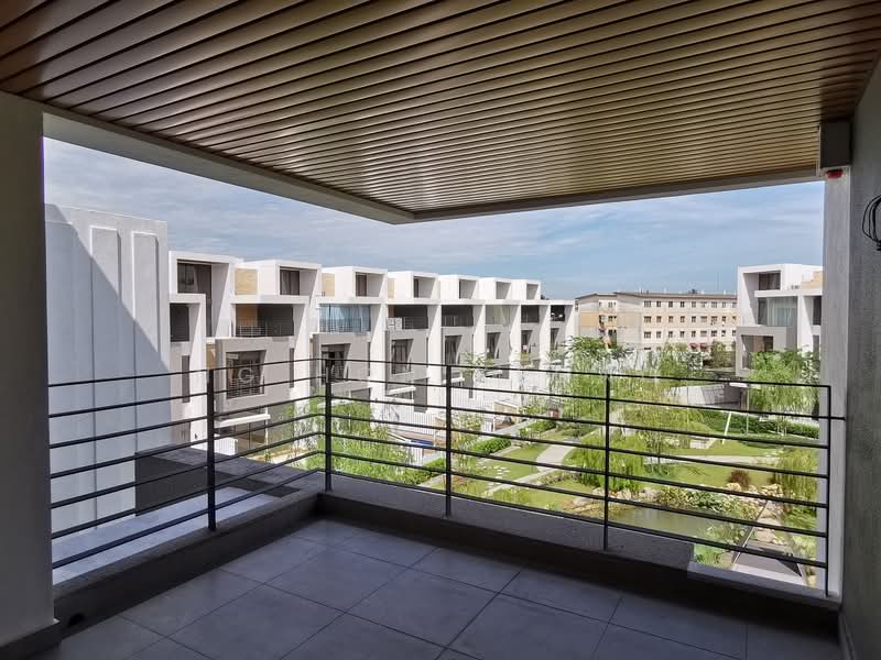 Rumah Banglo untuk Dijual di Rawang (Selangor) - Ng Hon Keong - Balcony - PropertyGuru.com.my