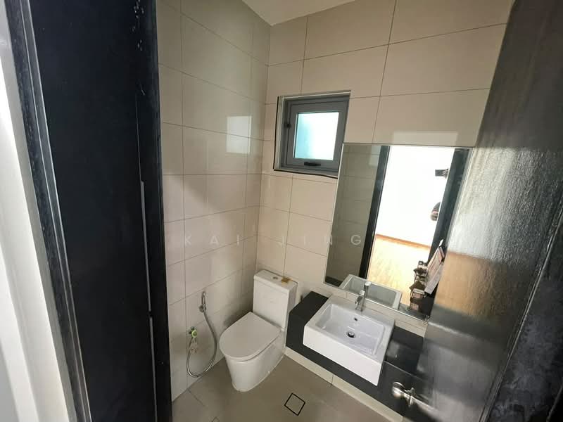 Rumah Berkembar untuk Dijual di Tebrau (Johor) - Kai Jing - Bathroom - PropertyGuru.com.my