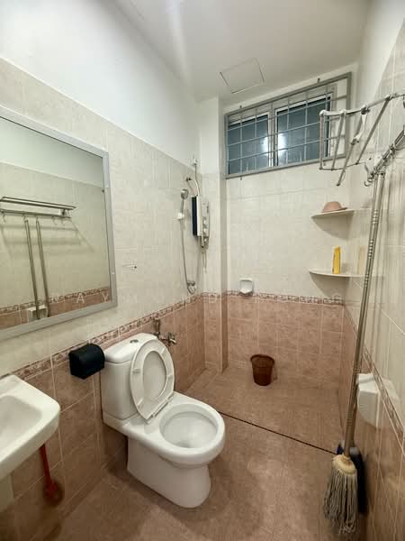 Semi-Detached House for Sale in Semabok (Melaka) - Raymond Fong - PropertyGuru.com.my