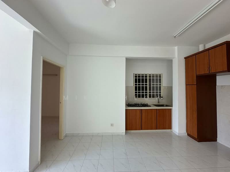Condominium for Sale at Hillside Garden - Mike Kheoh - Kitchen - PropertyGuru.com.my