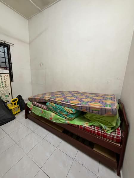 Rumah Teres 1 Tingkat untuk Dijual di Taman Sri Skudai (Skudai) - Zi Hui - Bedroom - PropertyGuru.com.my