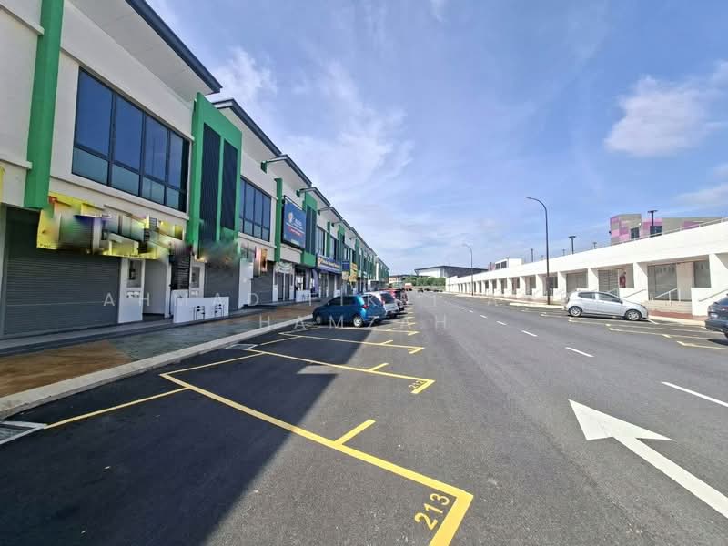 Shop / Office for Rent in Alam Impian (Shah Alam) - Ahmad Fikri Amer Hamzah - Exterior - PropertyGuru.com.my