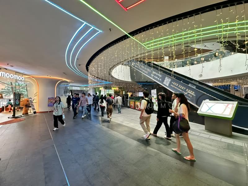 Retail Space for Rent in KL Eco City (Kuala Lumpur) - Kevin Lum - Corridor - PropertyGuru.com.my