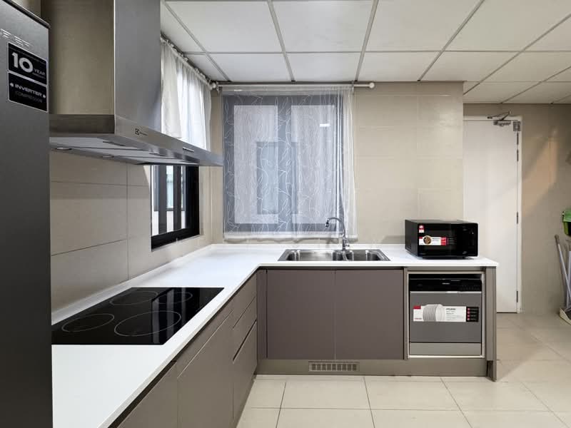 Kondominium untuk Disewa di Residensi 22 - Jeff Siow - Kitchen - PropertyGuru.com.my