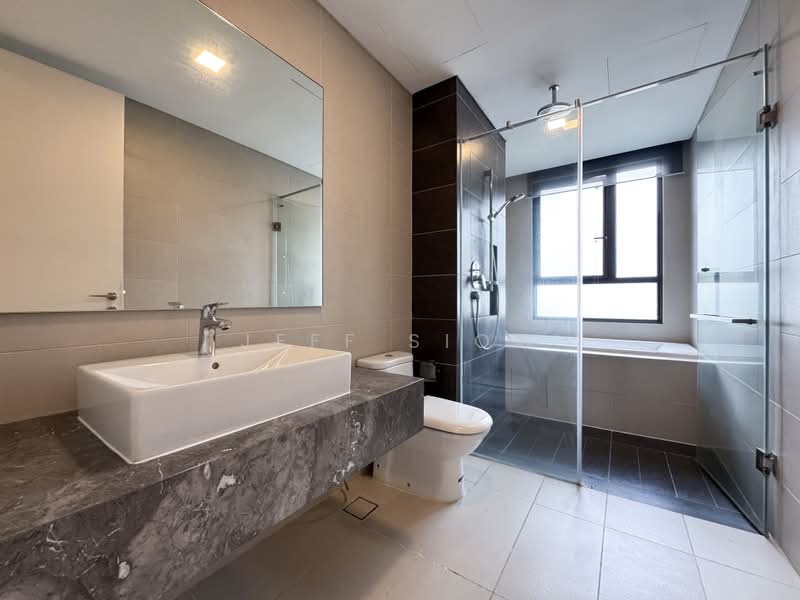 Kondominium untuk Disewa di Residensi 22 - Jeff Siow - Bathroom - PropertyGuru.com.my
