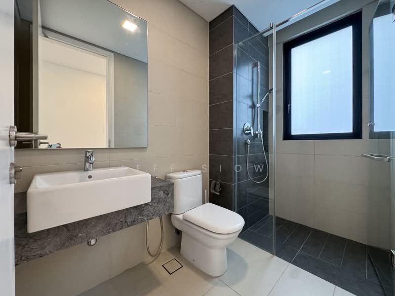 Kondominium untuk Disewa di Residensi 22 - Jeff Siow - Bathroom - PropertyGuru.com.my