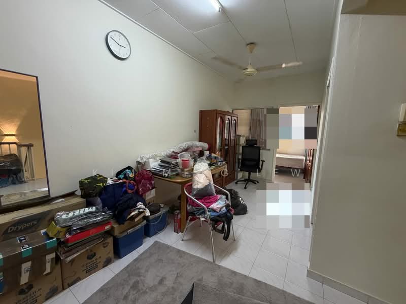Rumah Teres 2 Tingkat untuk Dijual di Taman Sri Bintang (Kepong) - Kim Meng Lew - Living Room - PropertyGuru.com.my