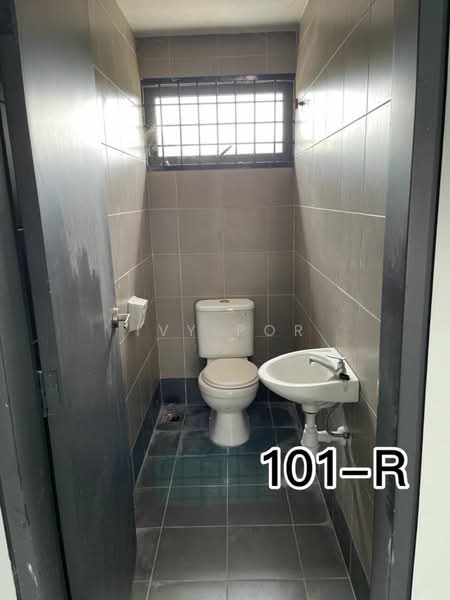 Factory for Rent in Telok Panglima Garang (Selangor) - Ivy Por - Bathroom - PropertyGuru.com.my