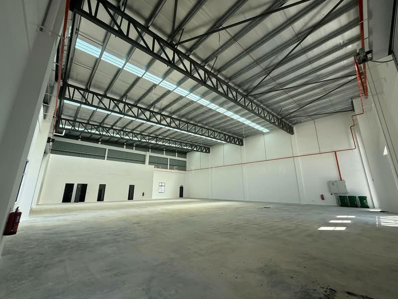 Factory for Rent in Eco Business Park 1 (Johor Bahru) - Kenneth Tan - Interior - PropertyGuru.com.my