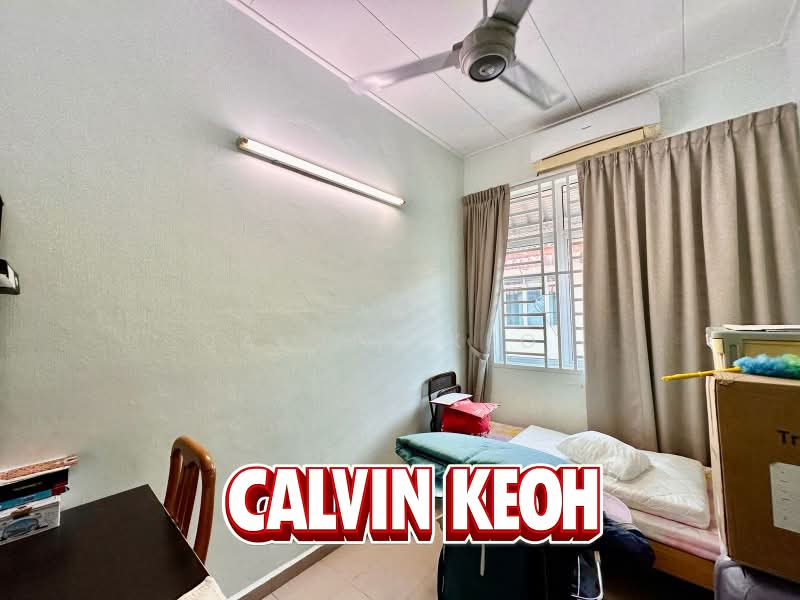 Rumah Teres 2 Tingkat untuk Dijual di Kampung Permatang Damar Laut (Batu Maung) - Calvin Keoh - Bedroom - PropertyGuru.com.my