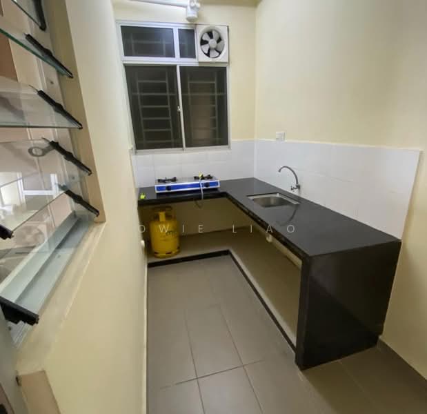 Servis Apartment untuk Disewa di Platinum Lake PV 21 - Bowie Liao - Kitchen - PropertyGuru.com.my