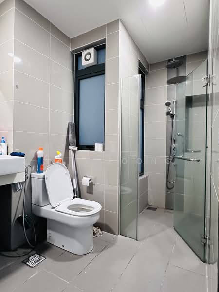Servis Apartment untuk Disewa di Seventeen Mall & Residences (Biji Living) - Canz Foong - PropertyGuru.com.my