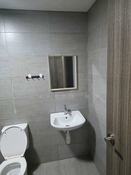 Servis Apartment untuk Dijual di The New Duo @ Edumetro - Carlos Ng - Bathroom - PropertyGuru.com.my