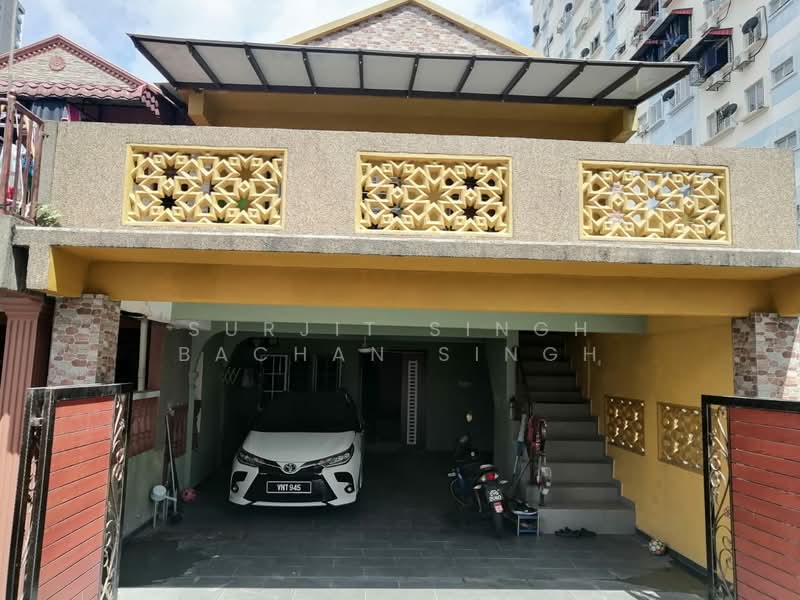 Rumah Teres 2 Tingkat untuk Dijual di Petaling Jaya (Selangor) - SURJIT SINGH BACHAN SINGH - Exterior - PropertyGuru.com.my