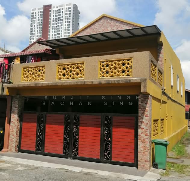 Rumah Teres 2 Tingkat untuk Dijual di Petaling Jaya (Selangor) - SURJIT SINGH BACHAN SINGH - Exterior - PropertyGuru.com.my