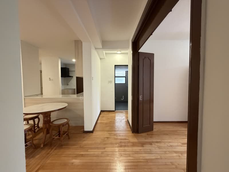 Condominium for Rent at Mont Kiara Pines - Bao Jie - Corridor - PropertyGuru.com.my