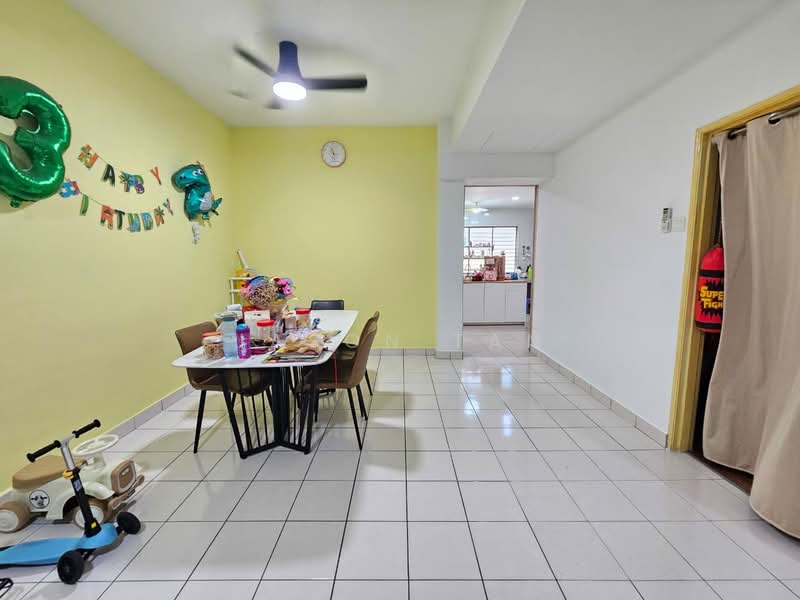 Rumah Teres 2 Tingkat untuk Dijual di Taman Puncak Jalil (Seri Kembangan) - Jason Tan - Dining Room - PropertyGuru.com.my